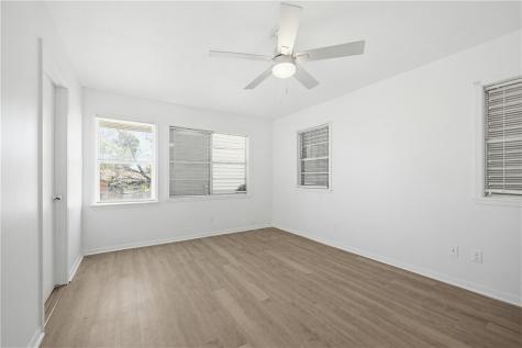 241 Doyle Drive Portland TX 78374