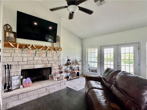 14244 County Road 1144 Sinton TX 78387