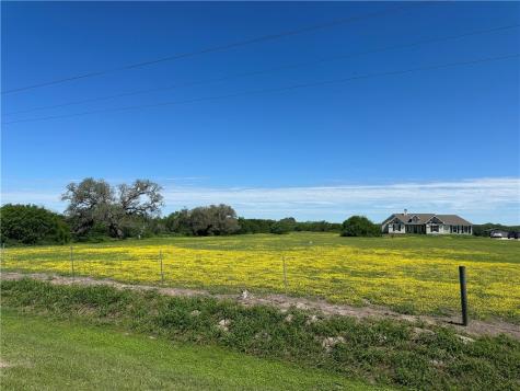 14244 County Road 1144 Sinton TX 78387