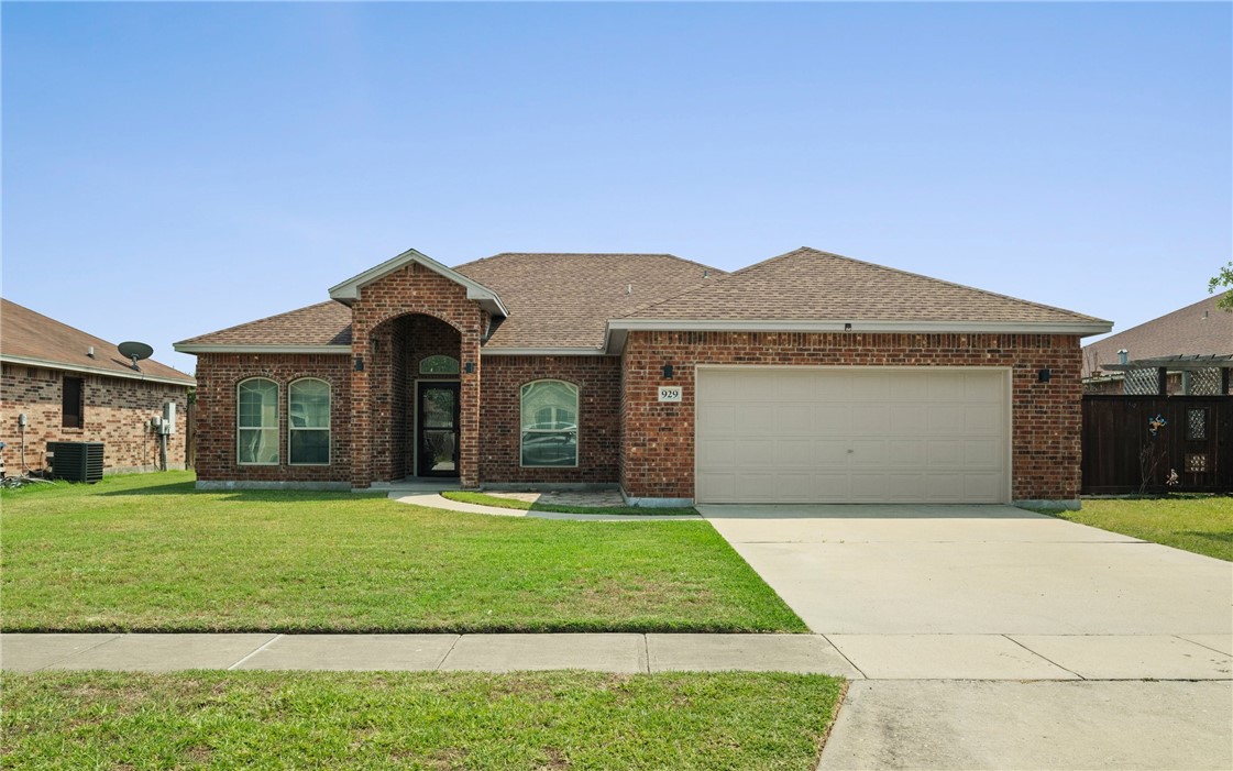 929 Saint Michael Court Corpus Christi TX 78418