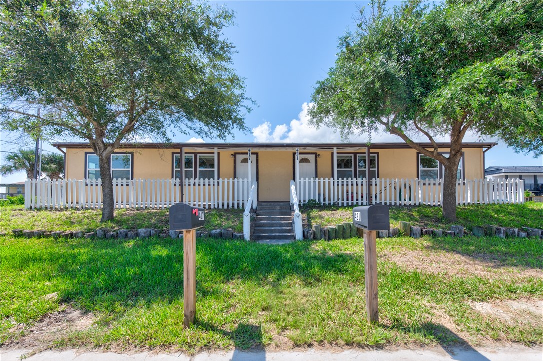 417/421 West Avenue C Port Aransas TX 78373