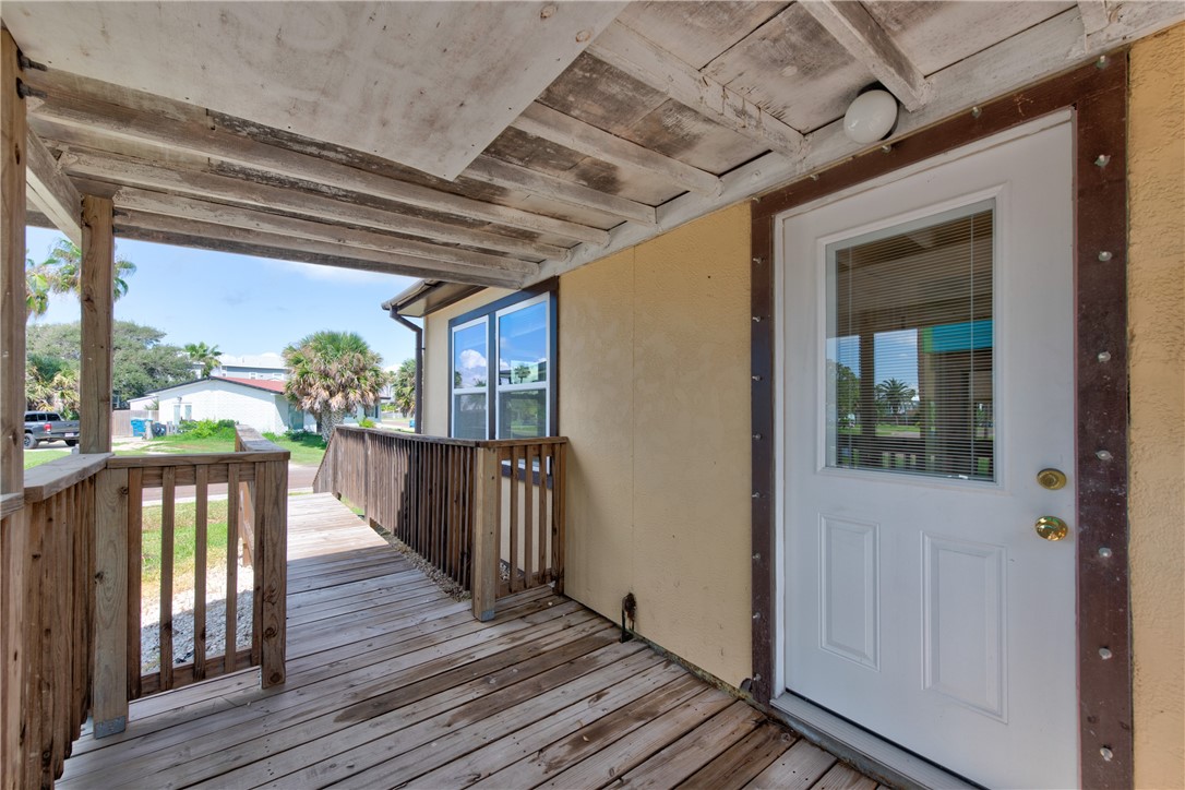417/421 West Ave C Port Aransas TX 78373