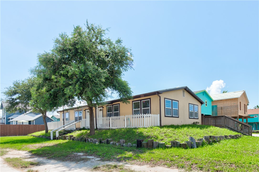 417/421 West Ave C Port Aransas TX 78373