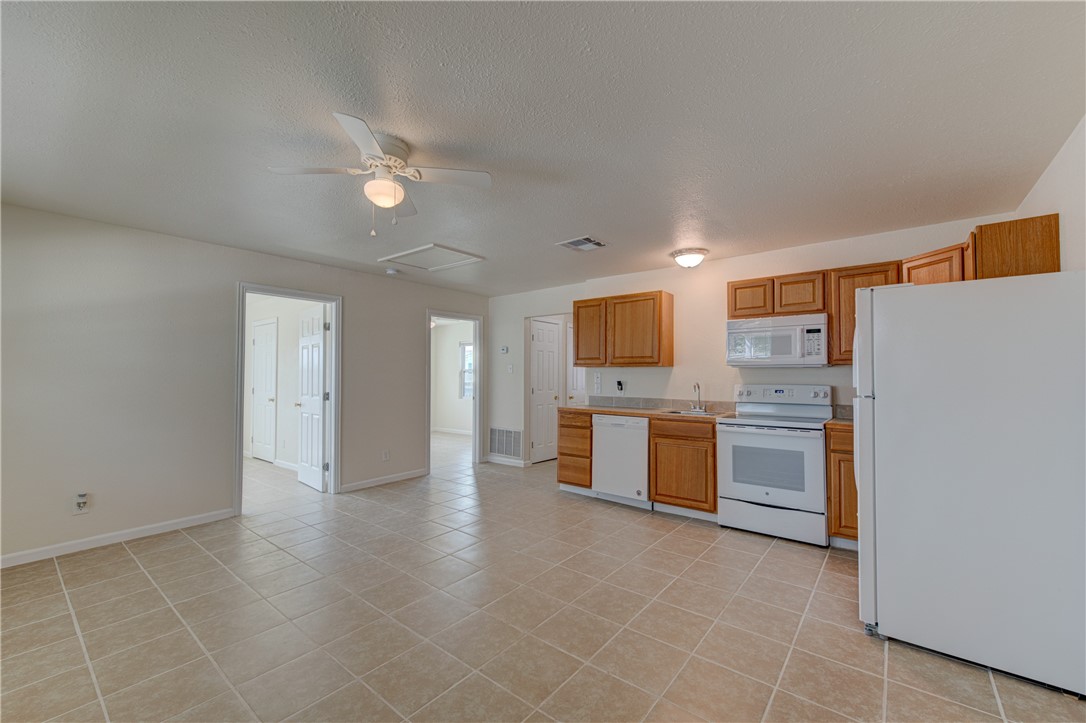 417/421 West Ave C Port Aransas TX 78373