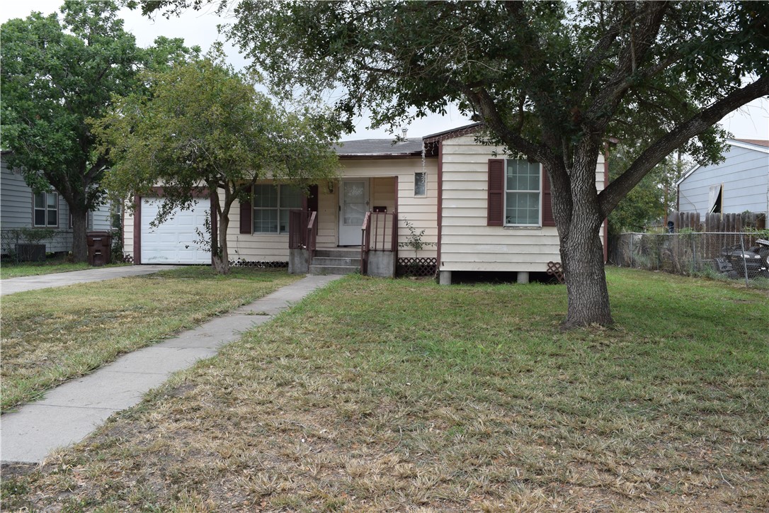 316 E Ragland Avenue Kingsville TX 78363