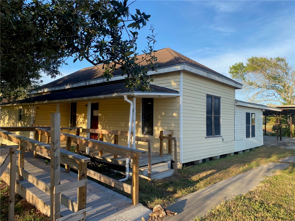 305 S Lime Street Bishop TX 78343