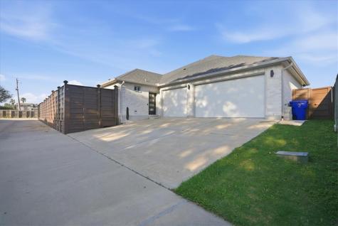 6901 Sir Lancelot Street Corpus Christi TX 78413