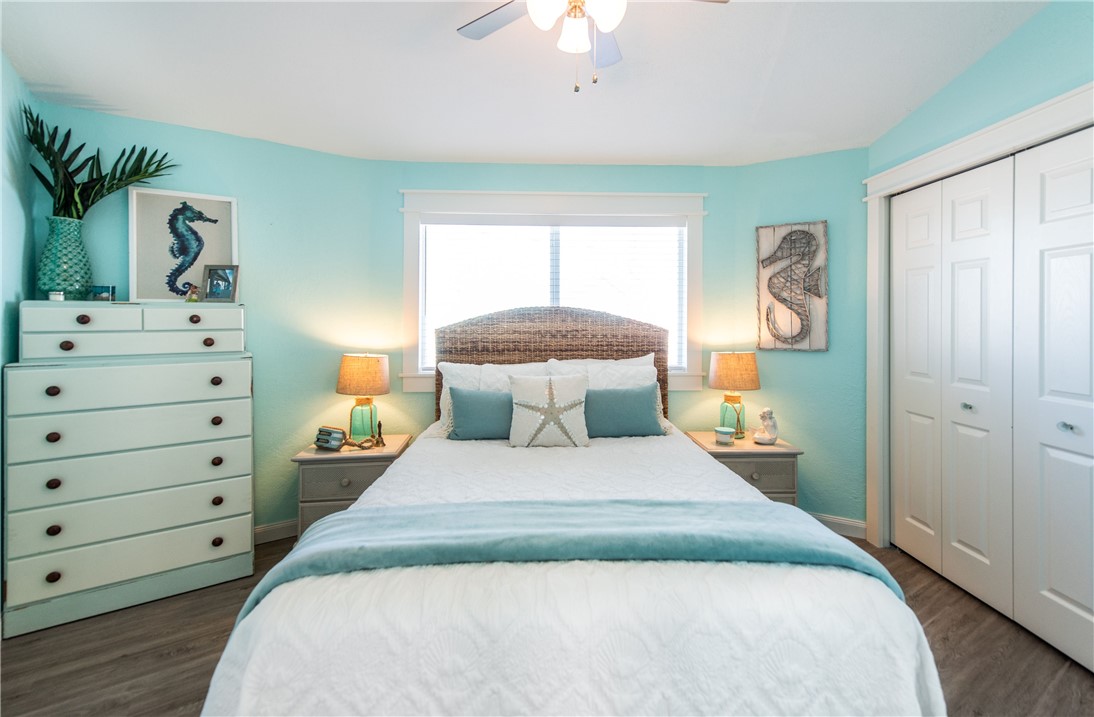 1923 S 11th Street 2 Port Aransas TX 78373