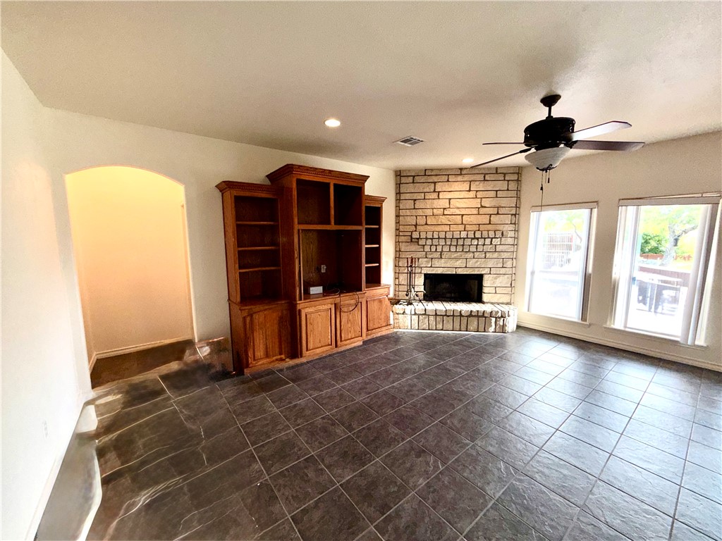1638 Cantera Trail Corpus Christi TX 78418