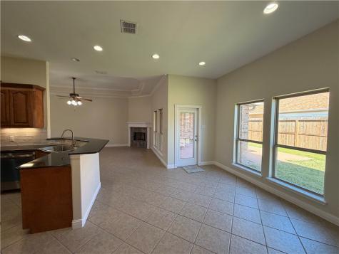 6510 Philmont Lake Drive Corpus Christi TX 78414