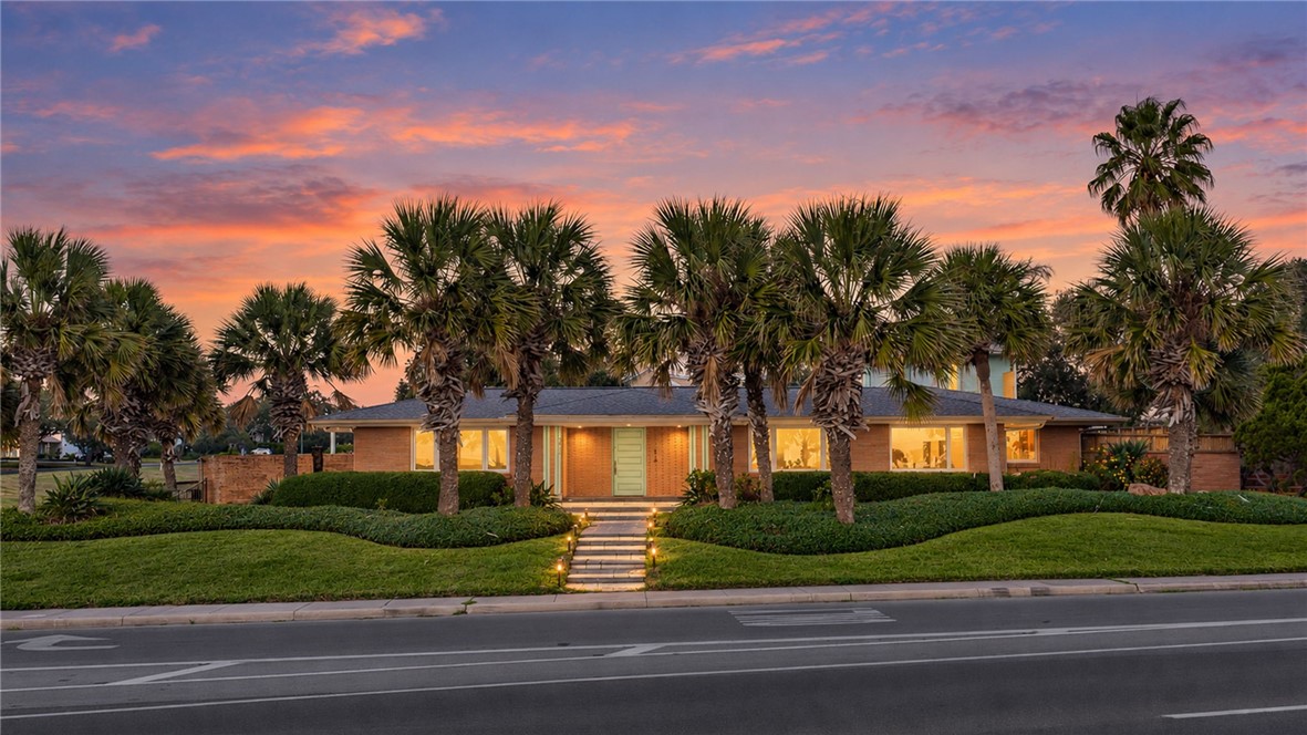 2011 Ocean Drive Corpus Christi TX 78404