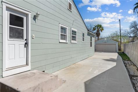 717 Indiana Avenue Corpus Christi TX 78404