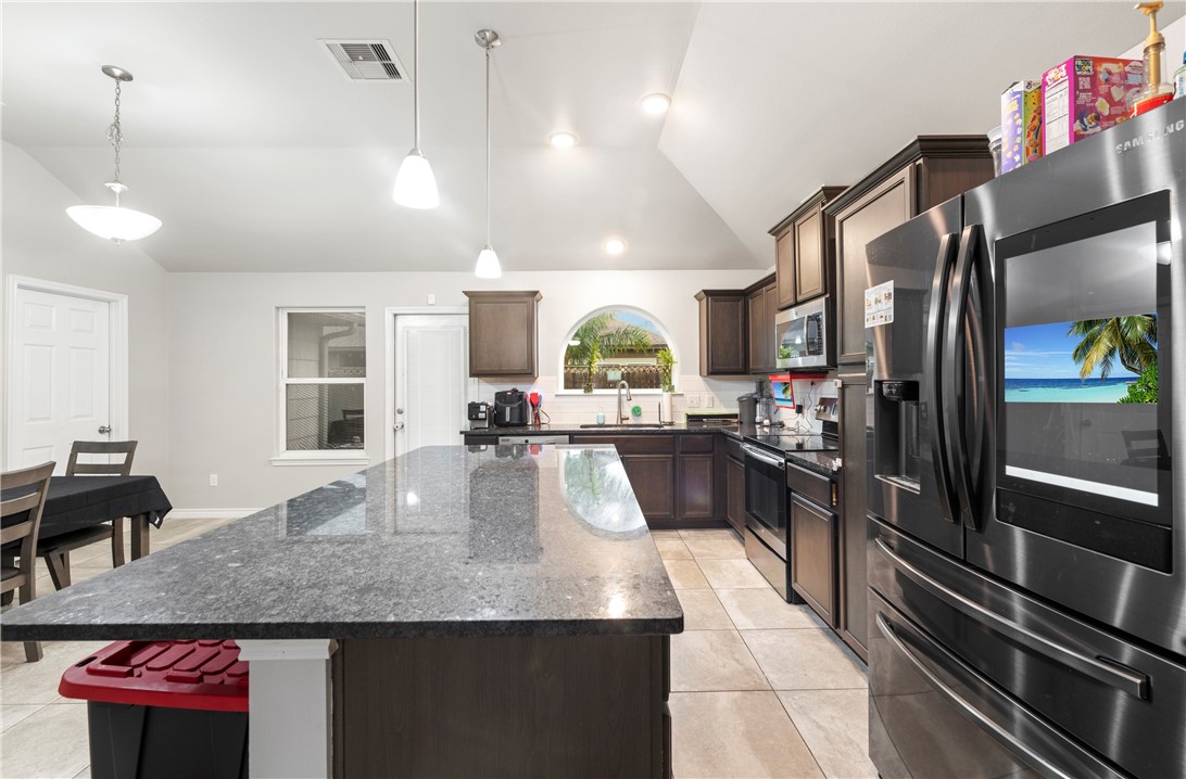 2218 Spoonbill Drive Corpus Christi TX 78414