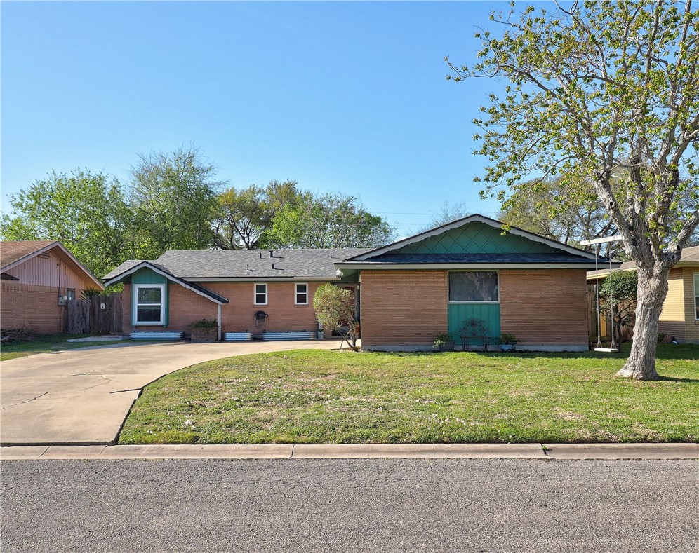 106 Westover Drive Portland TX 78374