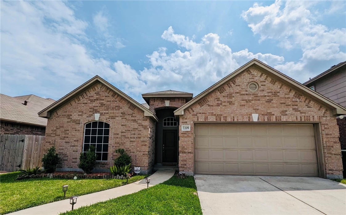 7209 Lands End Drive Corpus Christi TX 78414