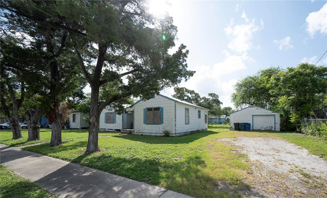 4942 Cosner Drive Corpus Christi TX 78415