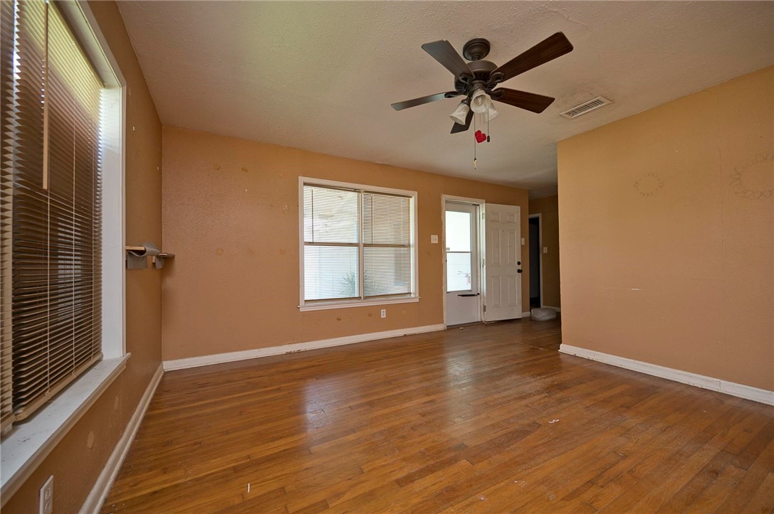 4942 Cosner Drive Corpus Christi TX 78415