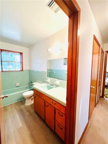 1105 Johnson Street Woodsboro TX 78393