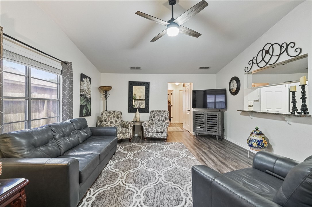 7217 Kress Cir D4 Corpus Christi TX 78413