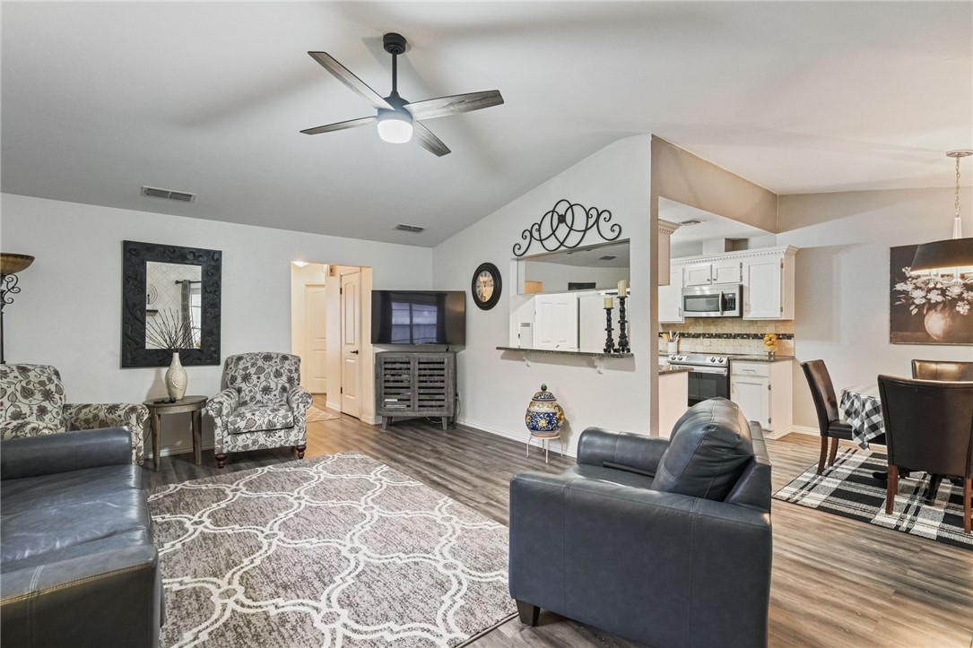 7217 Kress Cir D4 Corpus Christi TX 78413