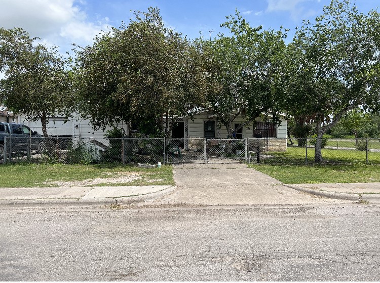100 Palo Blanco Street Alice TX 78332