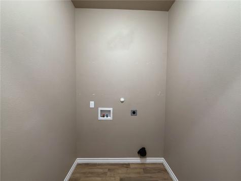 2223 Mangrove Drive Portland TX 78374