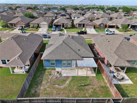 2223 Mangrove Drive Portland TX 78374