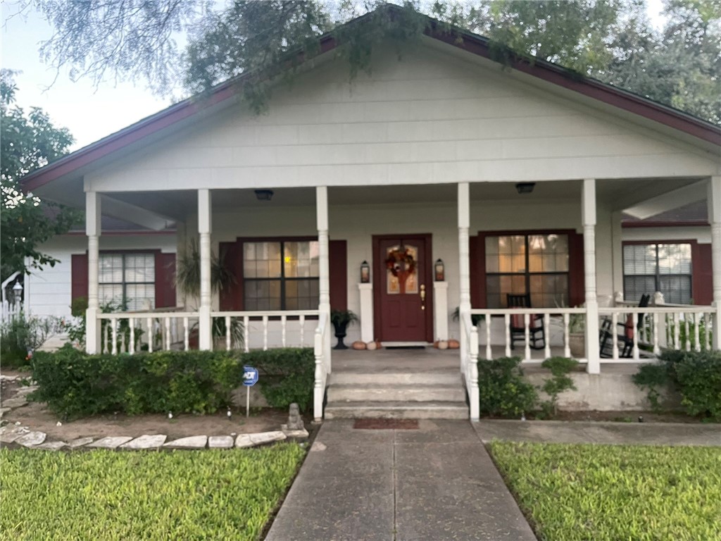 515 W Miller Street Falfurrias TX 78355