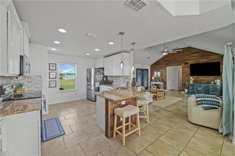 106 Dove Drive Rockport TX 78382
