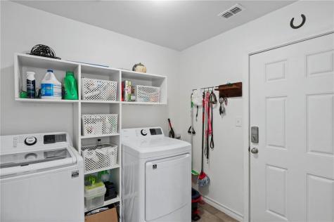 106 Dove Drive Rockport TX 78382
