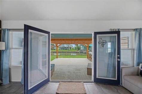 106 Dove Drive Rockport TX 78382