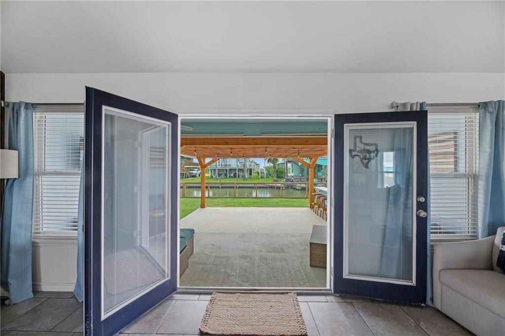 106 Dove Drive Rockport TX 78382