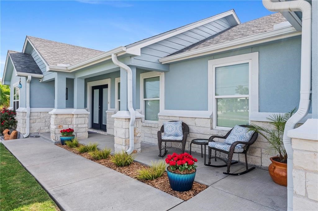 106 Dove Drive Rockport TX 78382