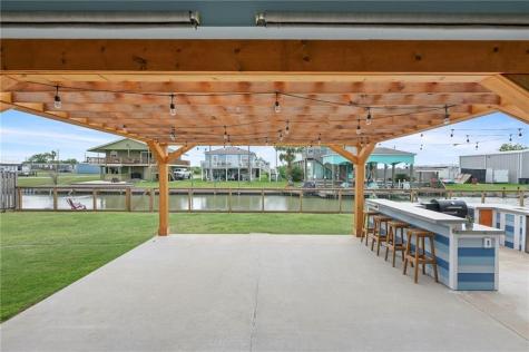 106 Dove Drive Rockport TX 78382