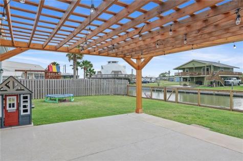 106 Dove Drive Rockport TX 78382