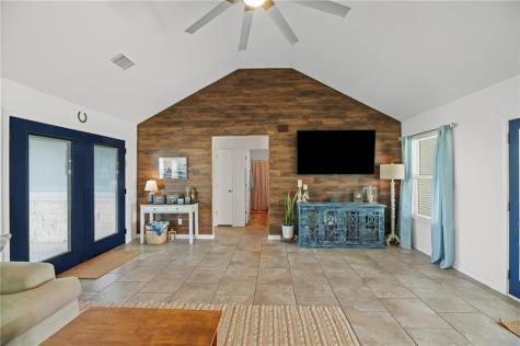 106 Dove Drive Rockport TX 78382