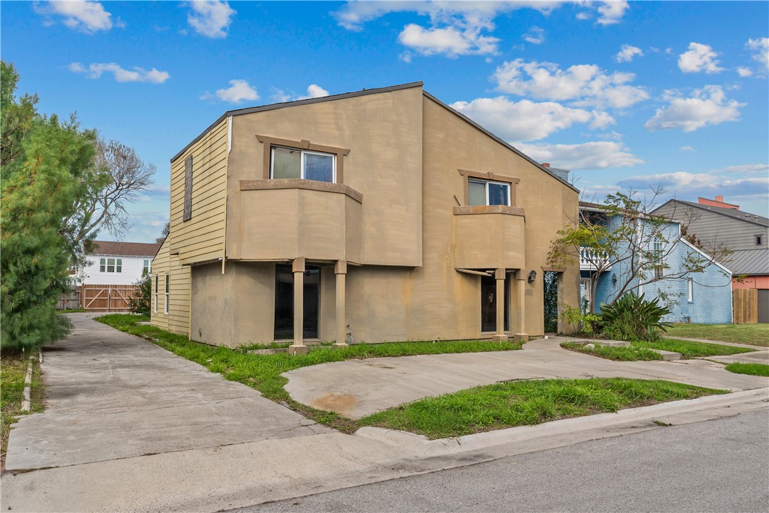 208 Circle Drive Corpus Christi TX 78411