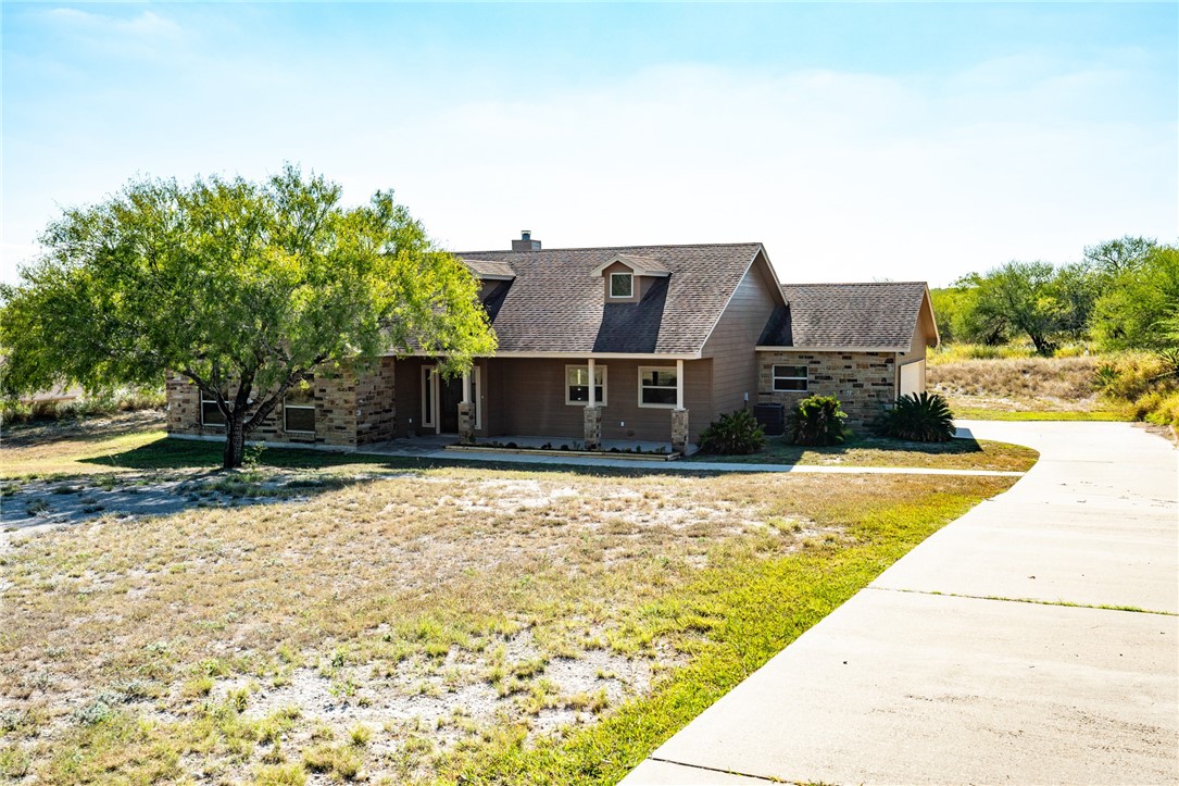 407 House Avenue Sandia TX 78383