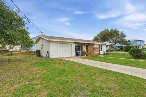 1228 S Church Street Rockport TX 78382