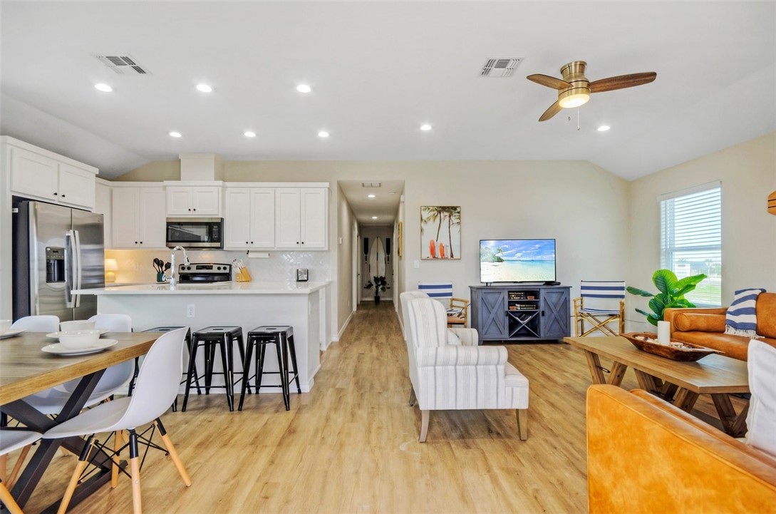 107 Redfish Port Aransas TX 78373