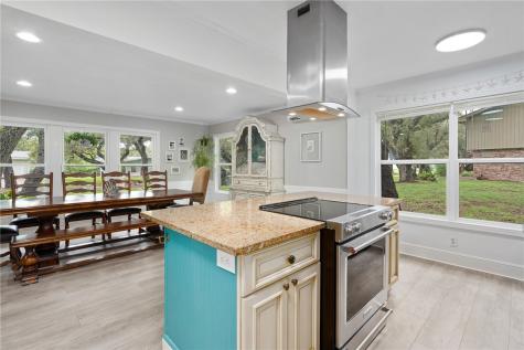 1712 Sorenson Drive Rockport TX 78382