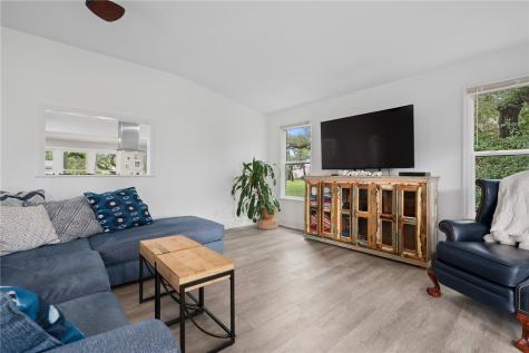 1712 Sorenson Drive Rockport TX 78382