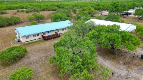 156 Naylor Road Calliham TX 78007