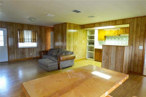 156 Naylor Road Calliham TX 78007