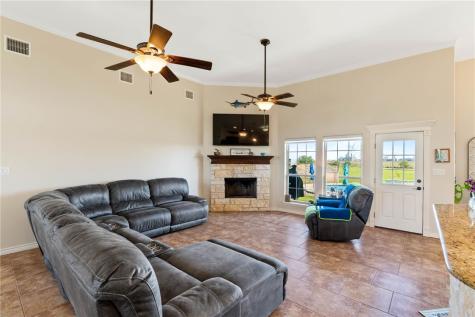 7064 County Road 2004 Portland TX 78374