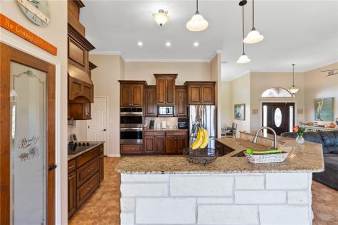 7064 County Road 2004 Portland TX 78374