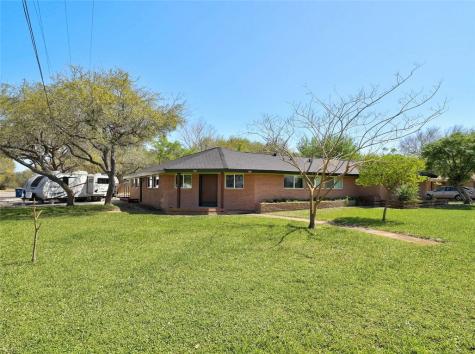 202 Sunset Ingleside TX 78362