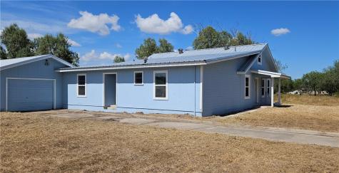 21236 County Road 1456 Mathis TX 78368