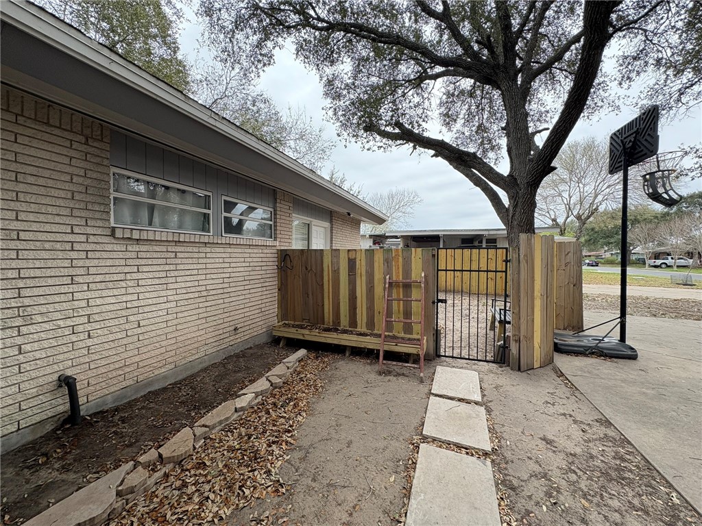 1314 Casa Verde Drive Corpus Christi TX 78411