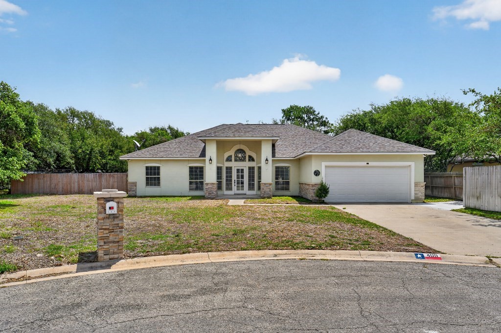 405 Cascades Rockport TX 78382